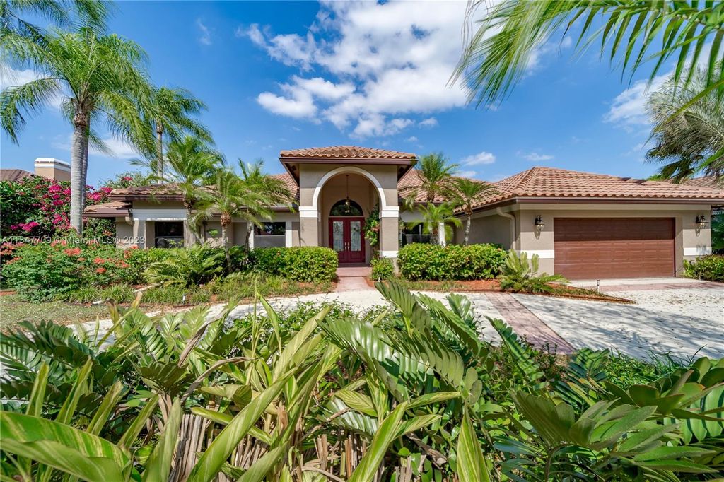 Photo of 1180 Manor Ct, Weston, FL 33326 (MLS # A11347709)
