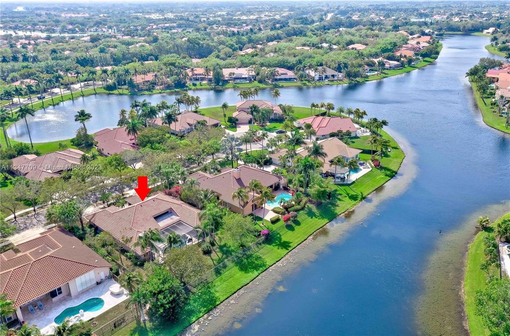 Photo of 1180 Manor Ct, Weston, FL 33326 (MLS # A11347709)