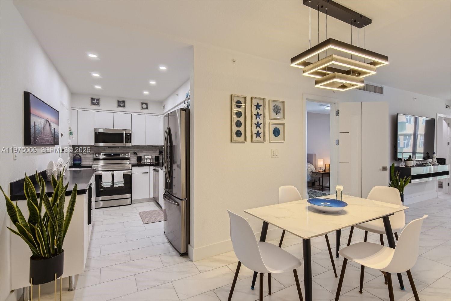 WAVE CONDO - Residential Lease