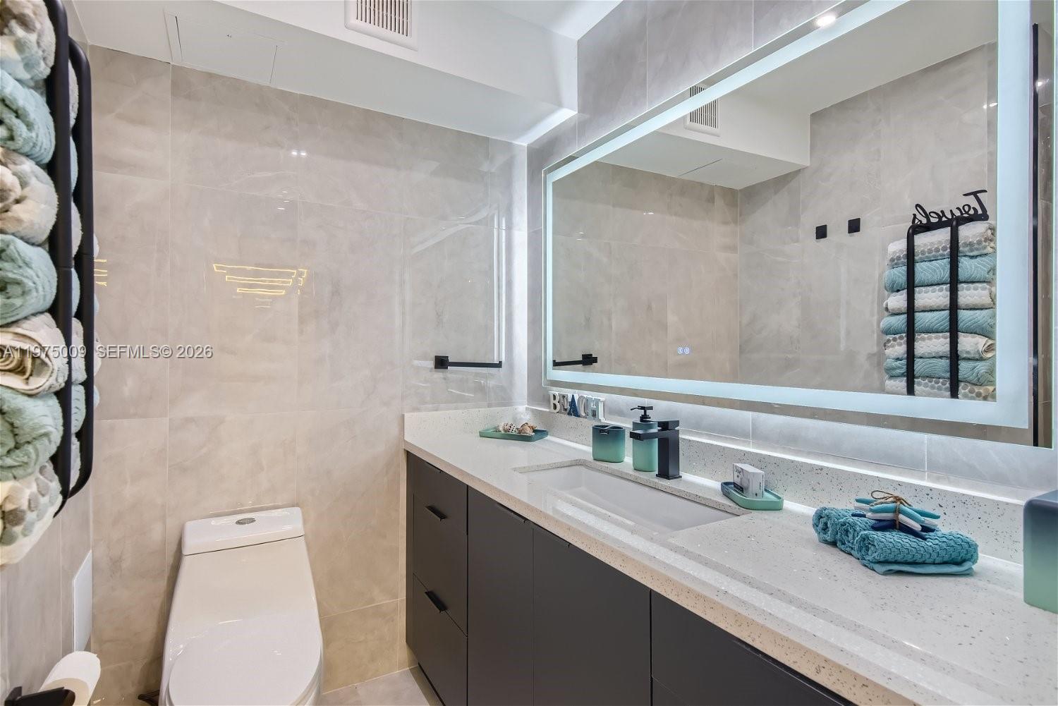 WAVE CONDO - Residential Lease