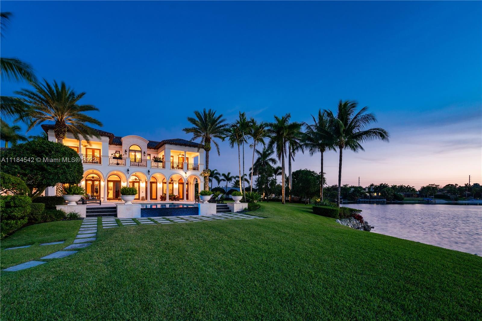 LAKESHORE SEC TWO - Residential