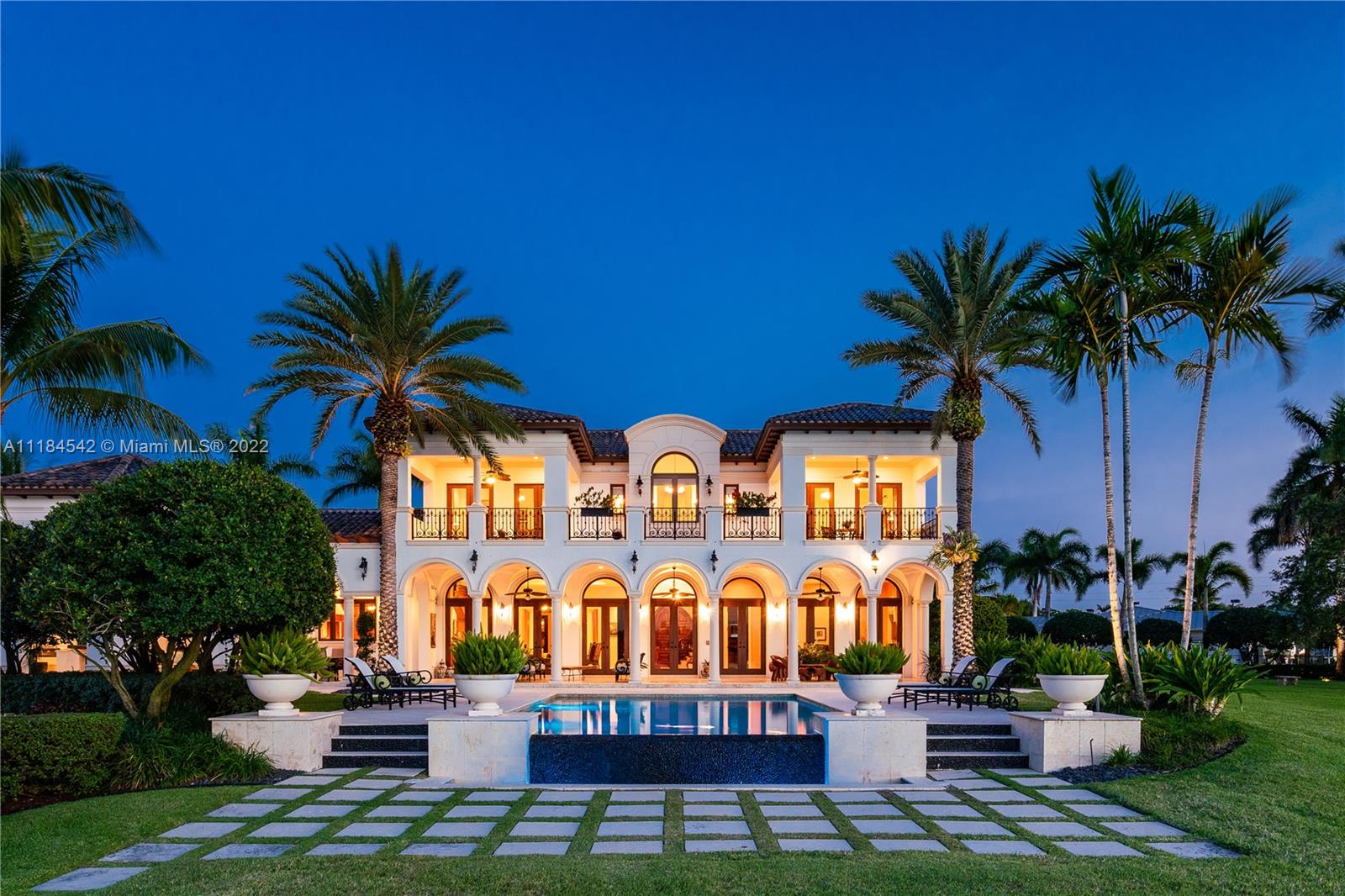 LAKESHORE SEC TWO - Residential