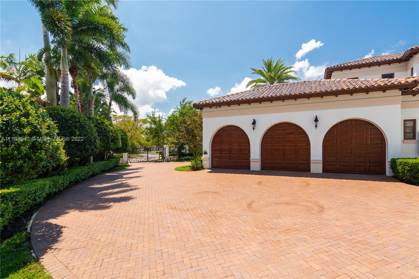 LAKESHORE SEC TWO - Residential