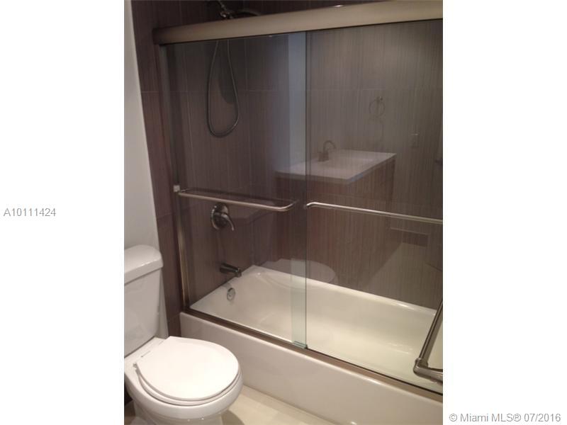 Oaks Landing - Residential Lease