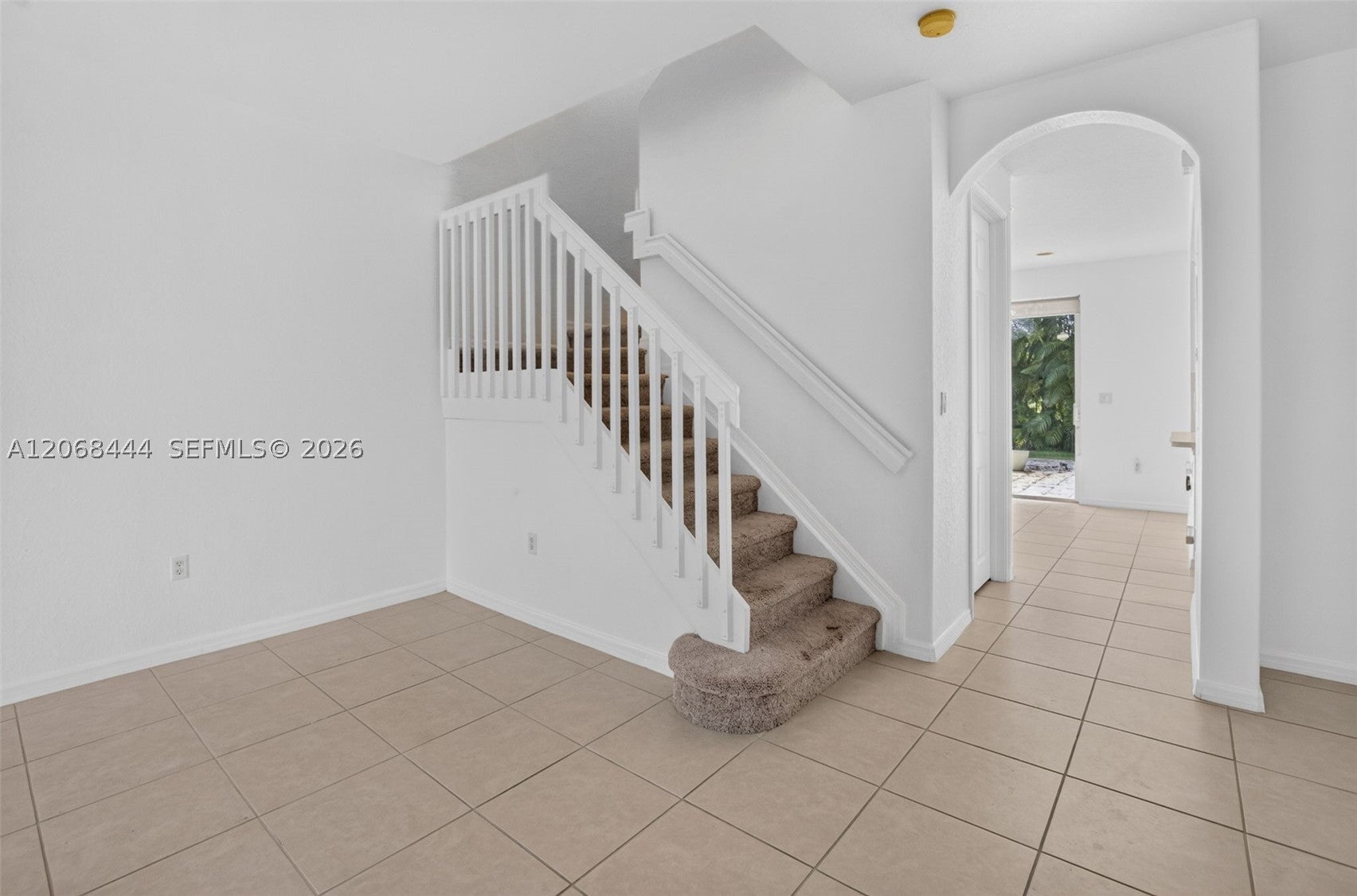 218 Lake Monterey Cir