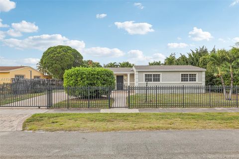 781 NW 183rd Dr Miami Gardens FL 33169