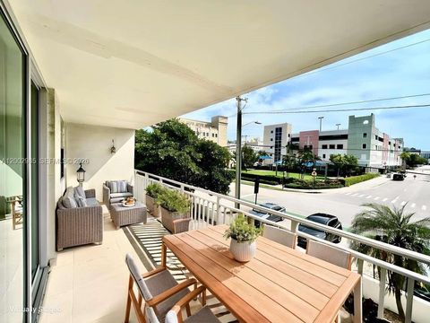 9500 W Bay Harbor Dr 2G Bay Harbor Islands FL 33154