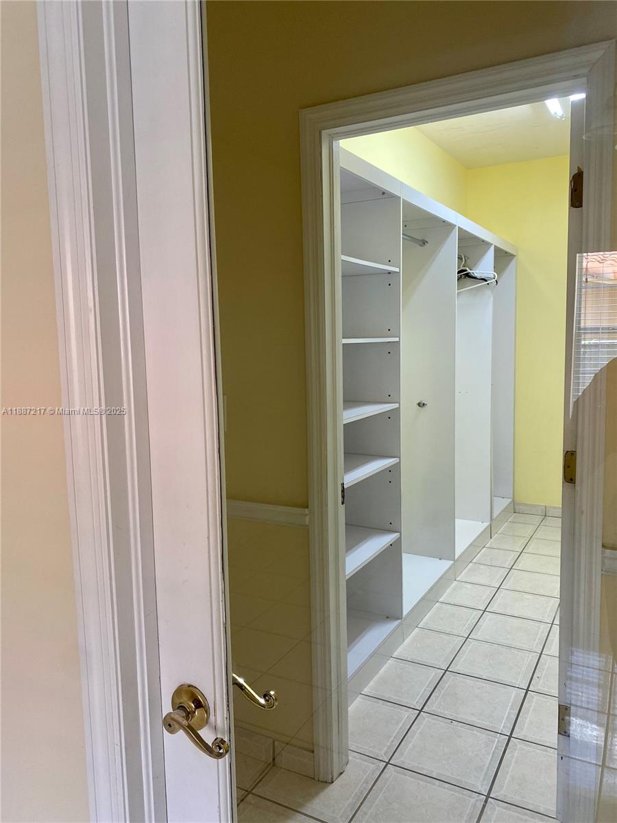 COMFORT GARDENS - Residential Income