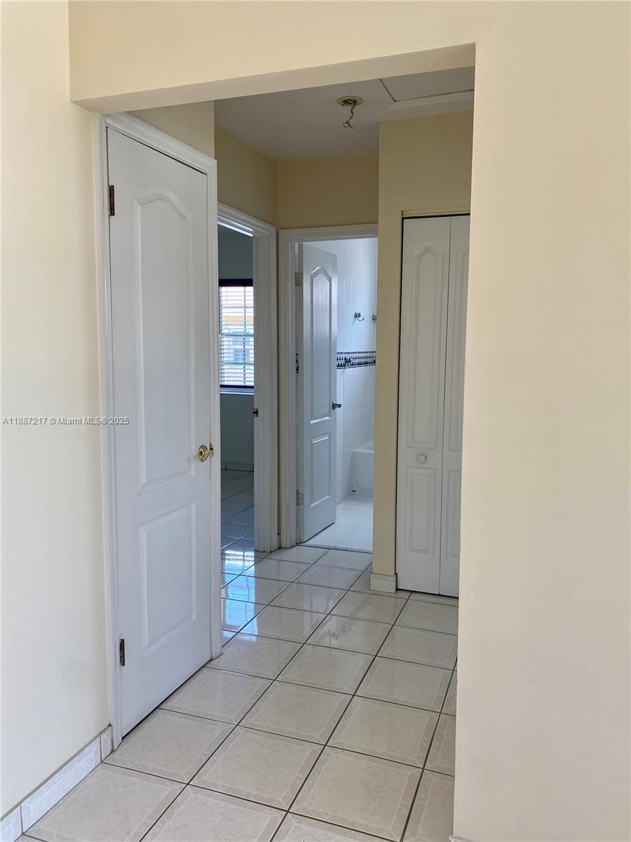 COMFORT GARDENS - Residential Income