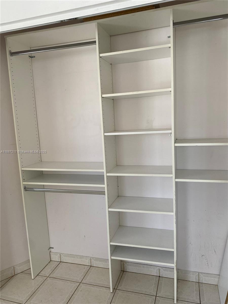 COMFORT GARDENS - Residential Income