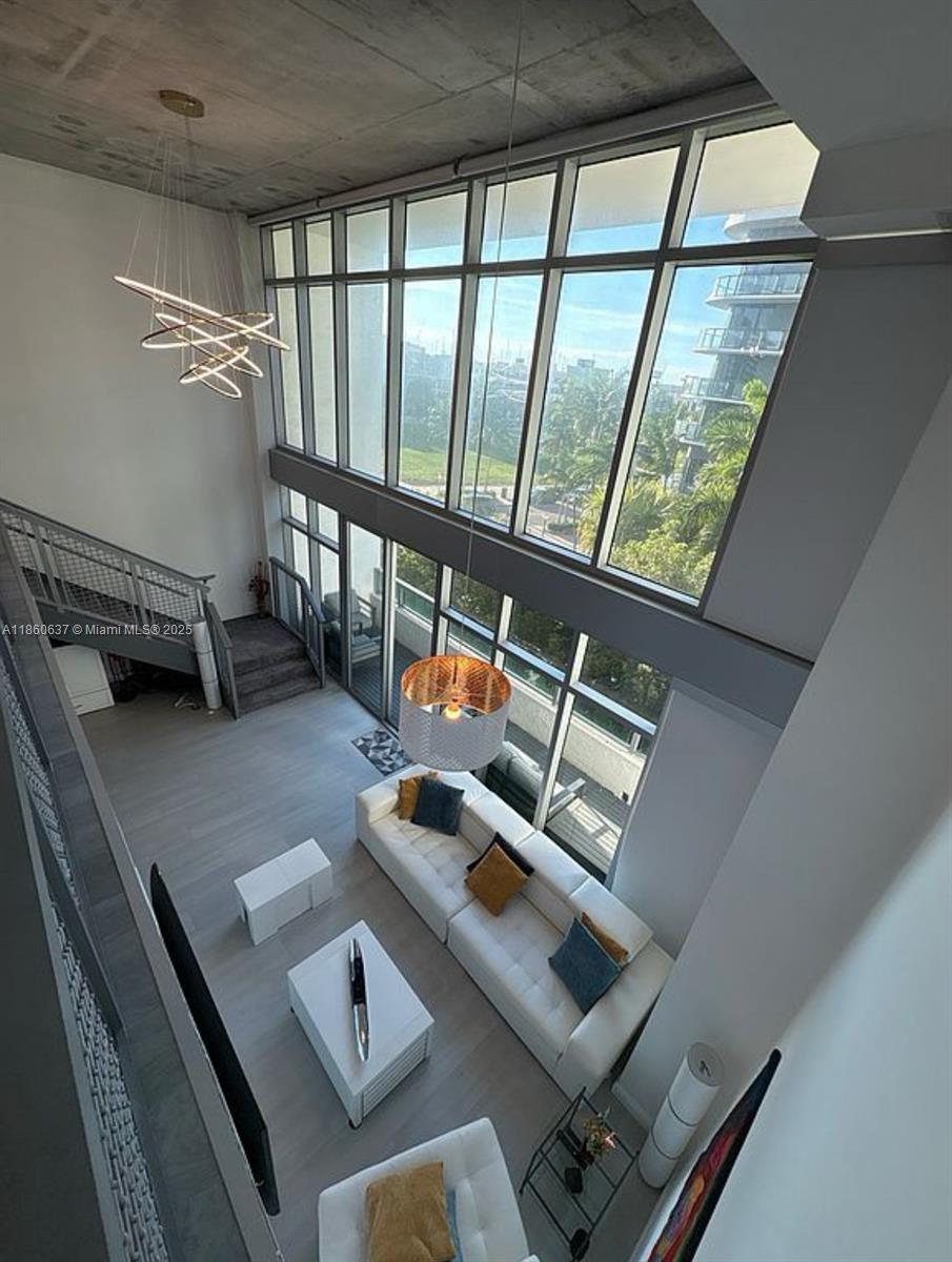 3301 NE 1st Ave M0306