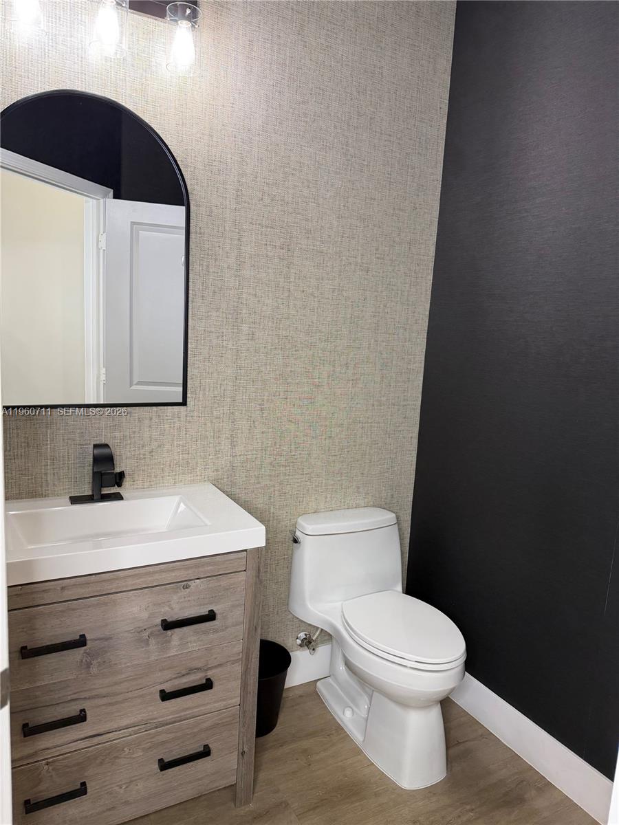 SAWGRASS LAKES - Residential