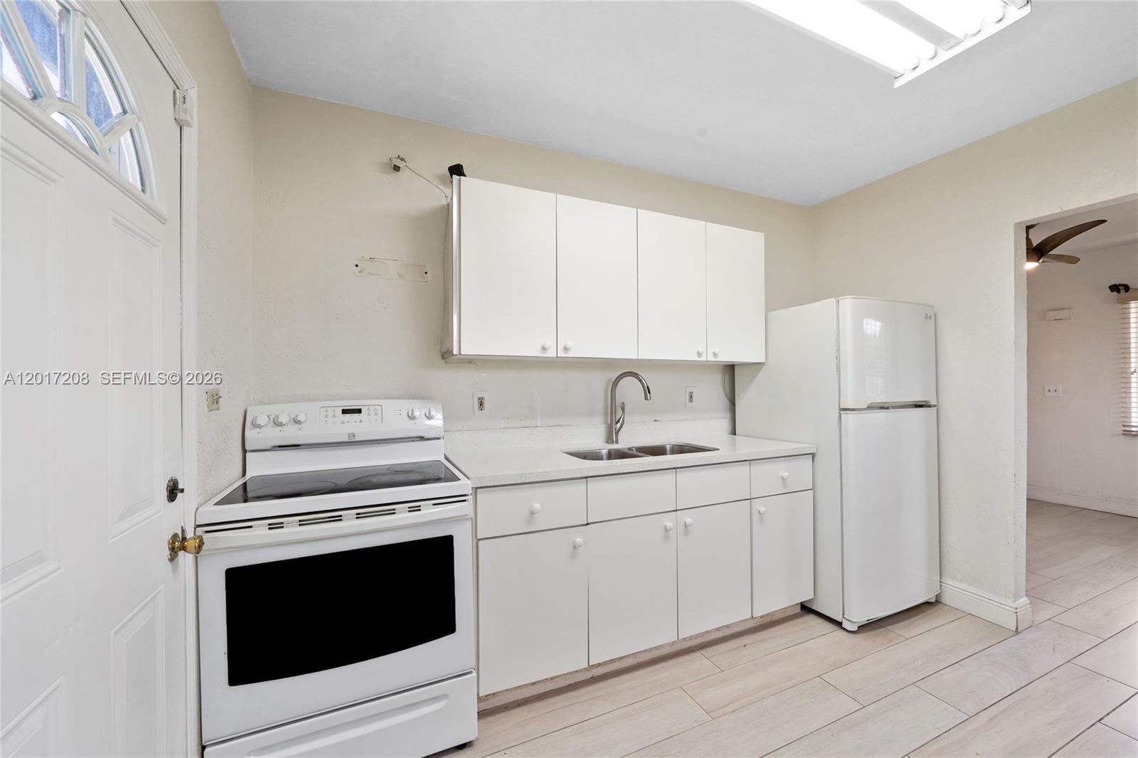 BUNCHE PARK - Residential