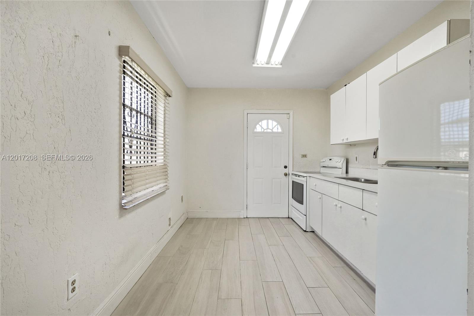 BUNCHE PARK - Residential