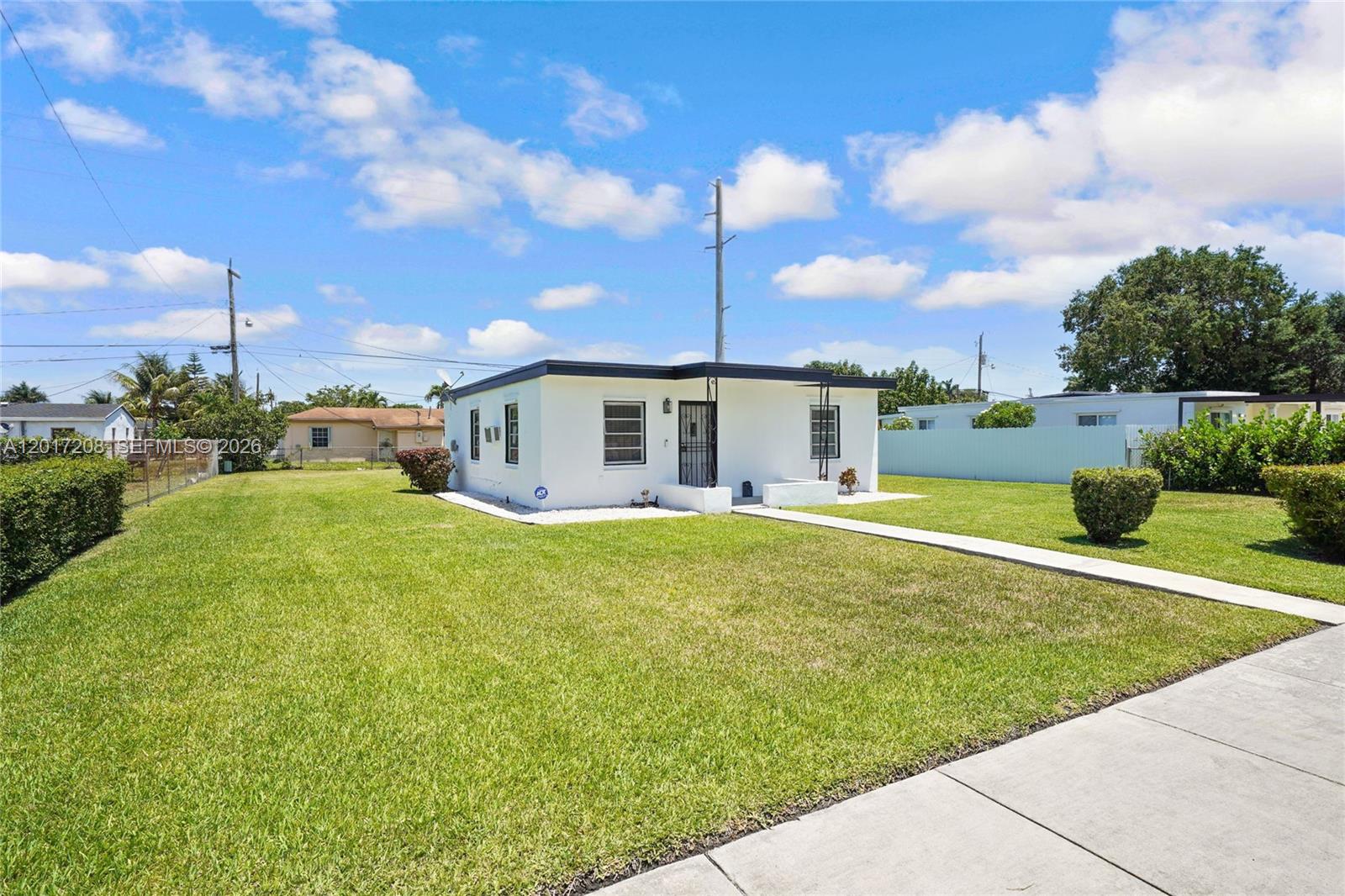 BUNCHE PARK - Residential