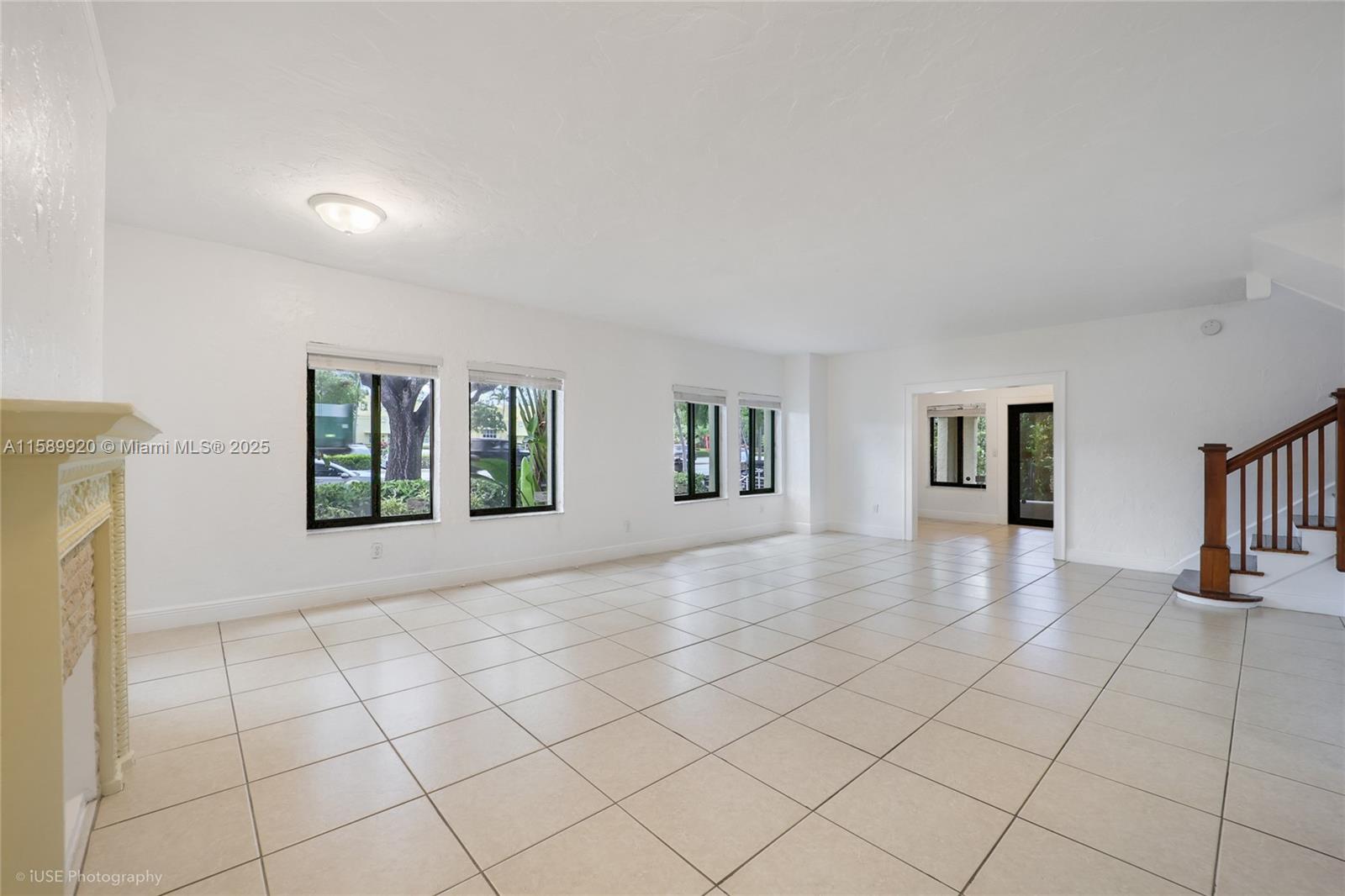 AMD PLAT OF SUNSET LAKE S - Residential