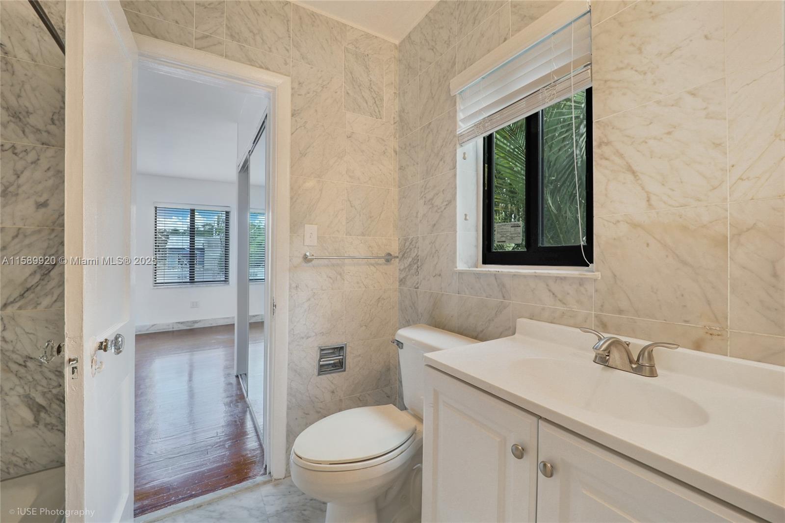 AMD PLAT OF SUNSET LAKE S - Residential