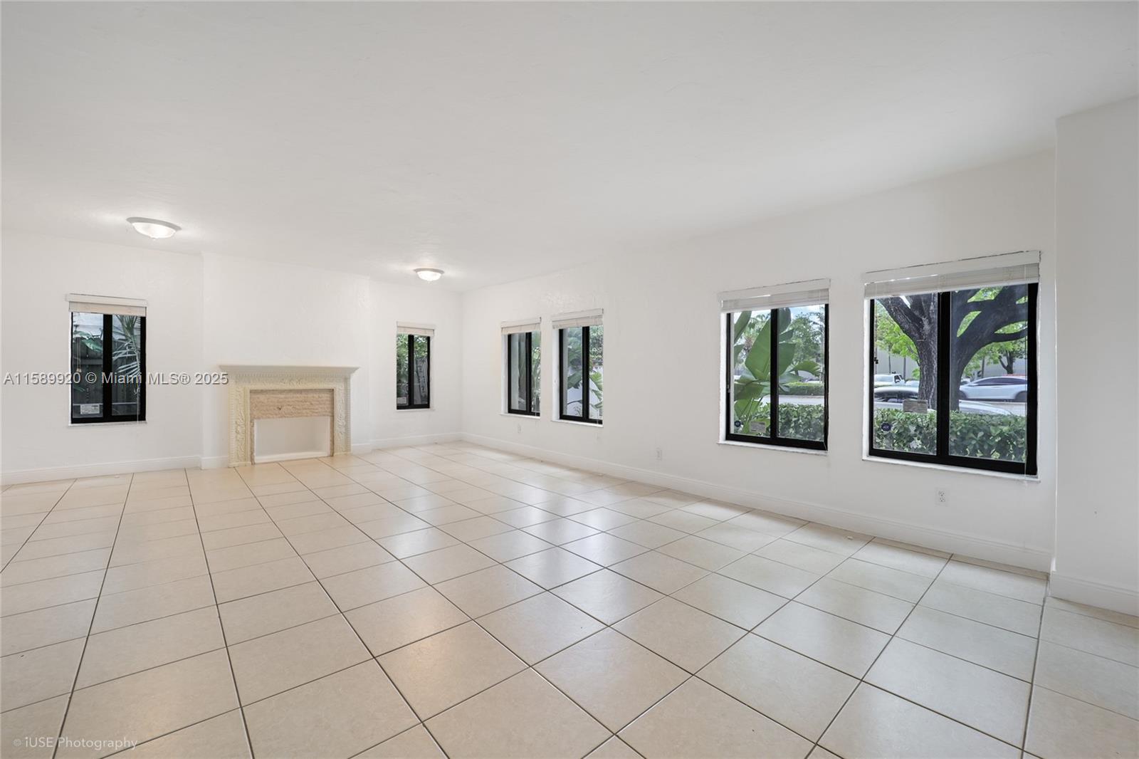 AMD PLAT OF SUNSET LAKE S - Residential