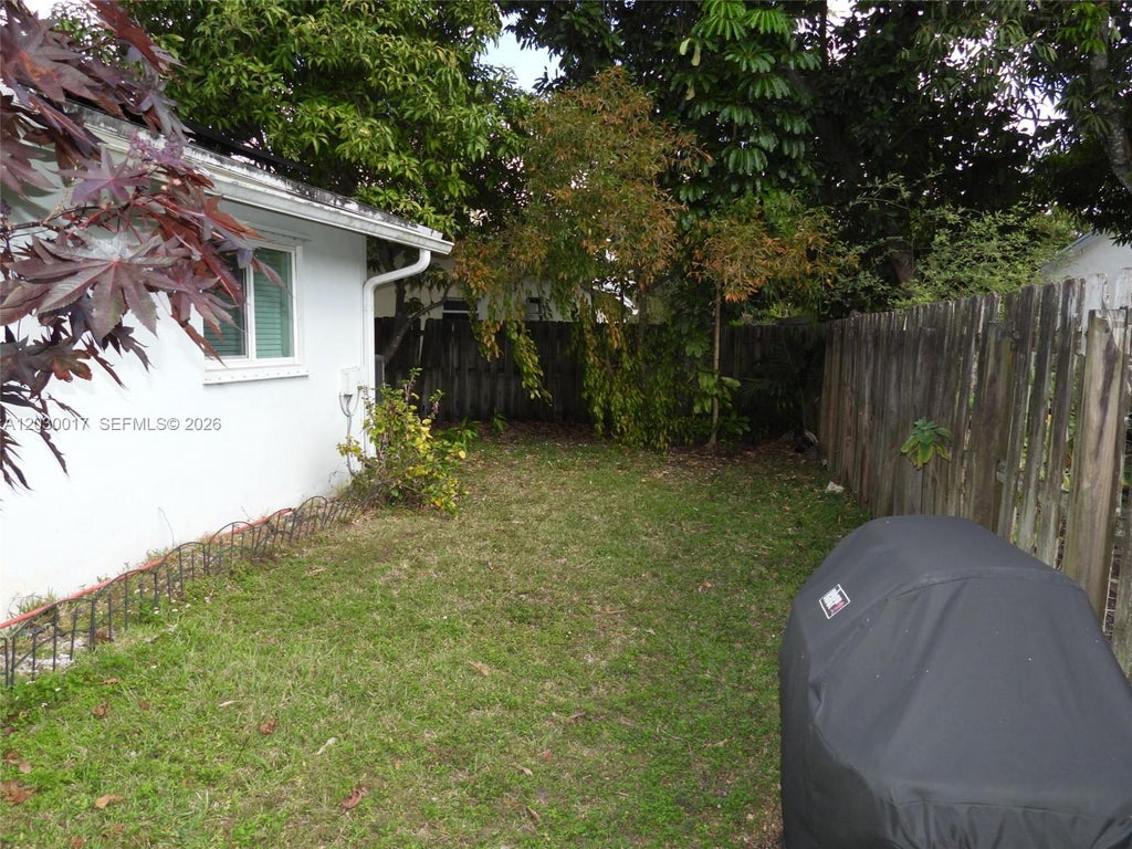 Photo of 9331 NW 33rd Mnr #9331, Sunrise, FL 33351 (MLS # A12030017)