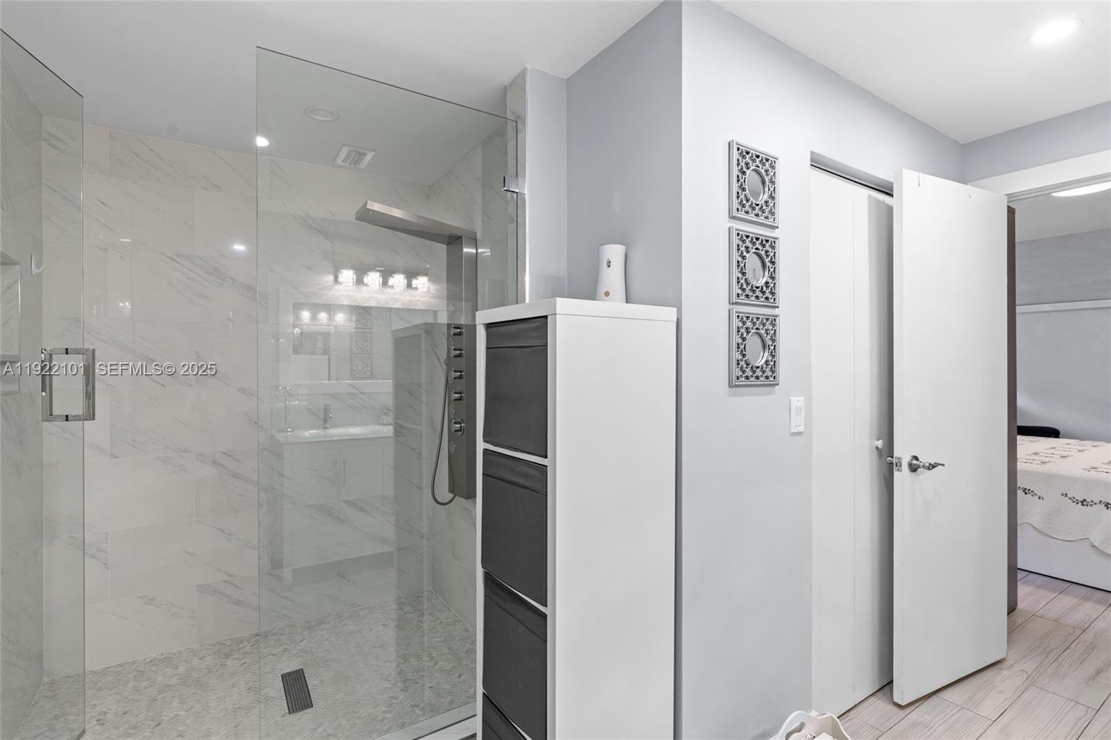 WESTVIEW CONDOMINIUM NO N - Residential