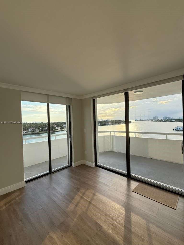 INDIAN CREEK CL MARINA CO - Residential Lease