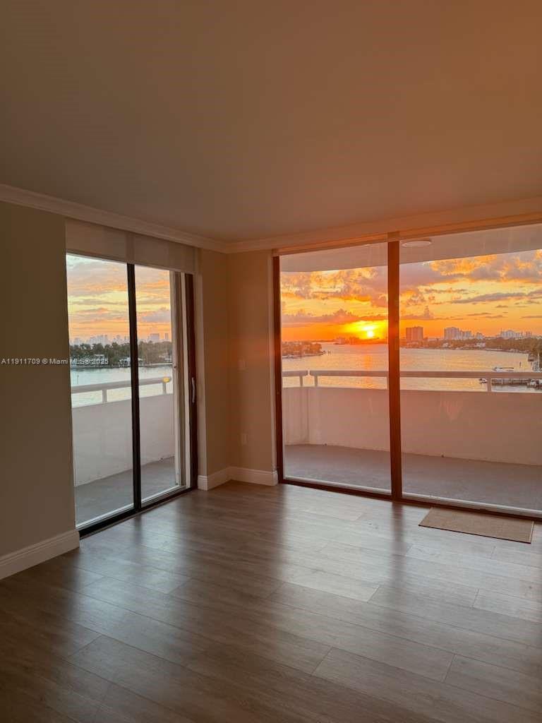 INDIAN CREEK CL MARINA CO - Residential Lease