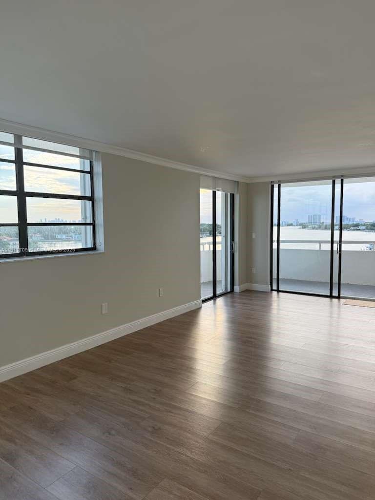 INDIAN CREEK CL MARINA CO - Residential Lease