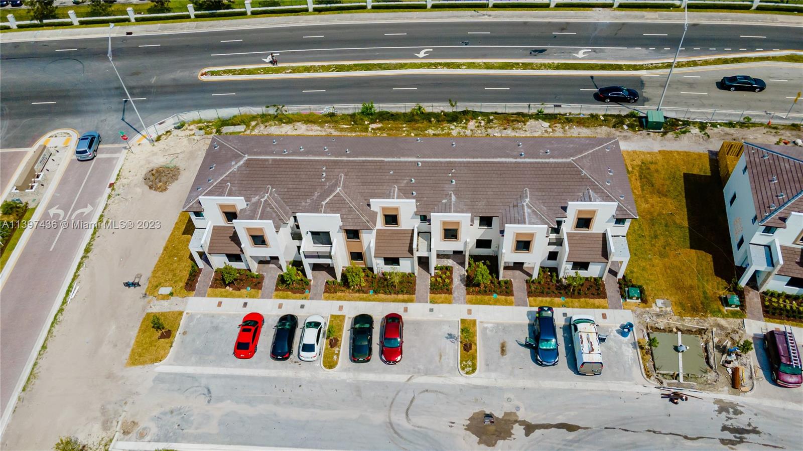 VIA VENTURA NEIGHBORHOOD - Residential Lease