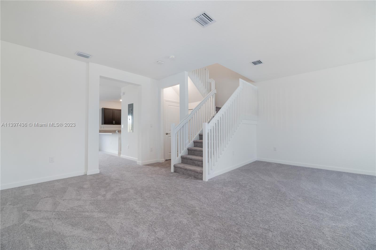 VIA VENTURA NEIGHBORHOOD - Residential Lease