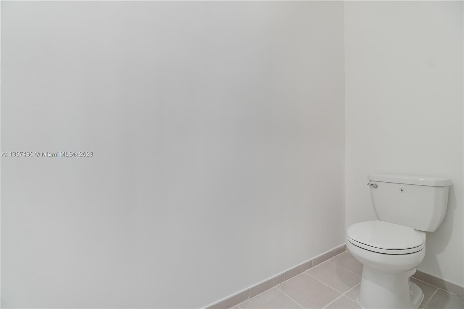 VIA VENTURA NEIGHBORHOOD - Residential Lease