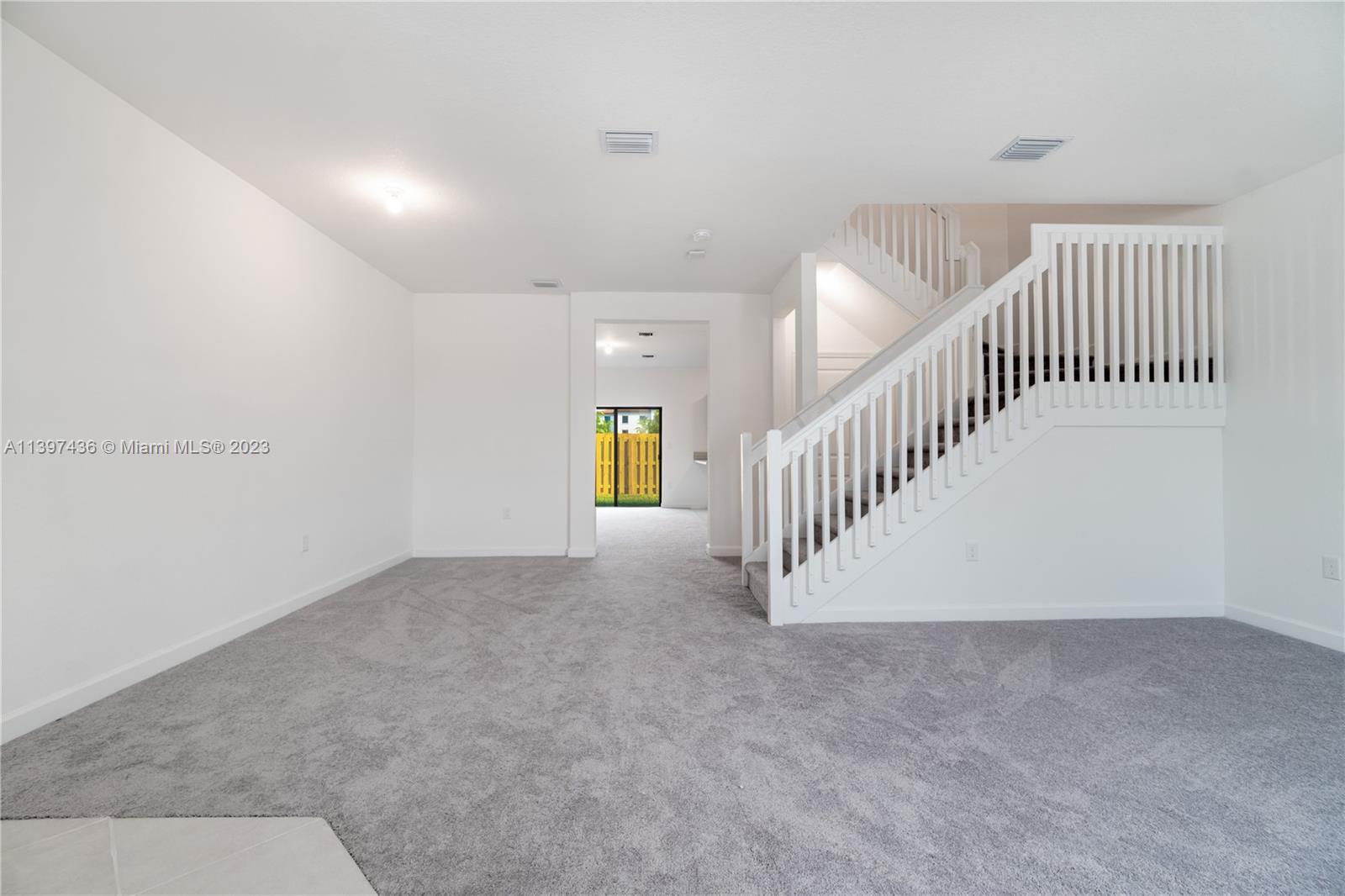 VIA VENTURA NEIGHBORHOOD - Residential Lease