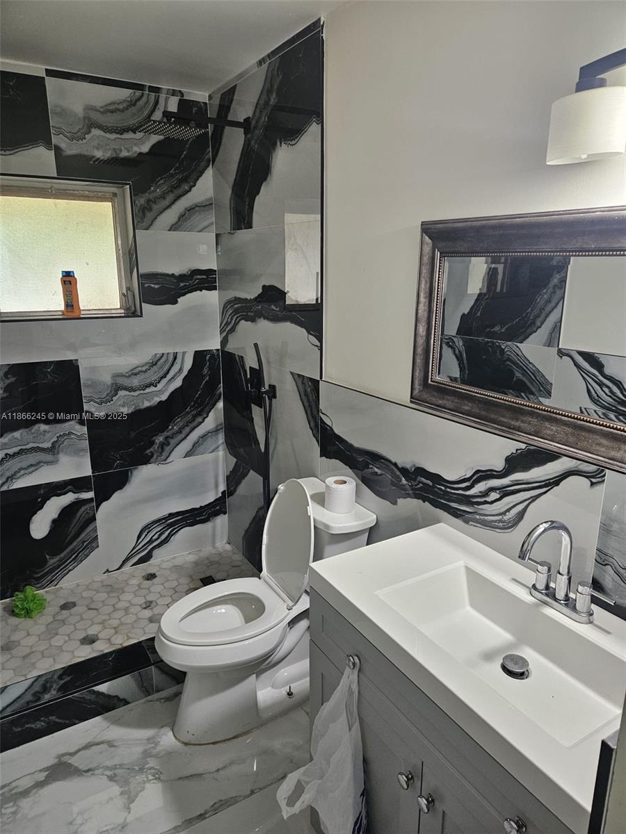 REDLAND 2.71 ACRE - Residential