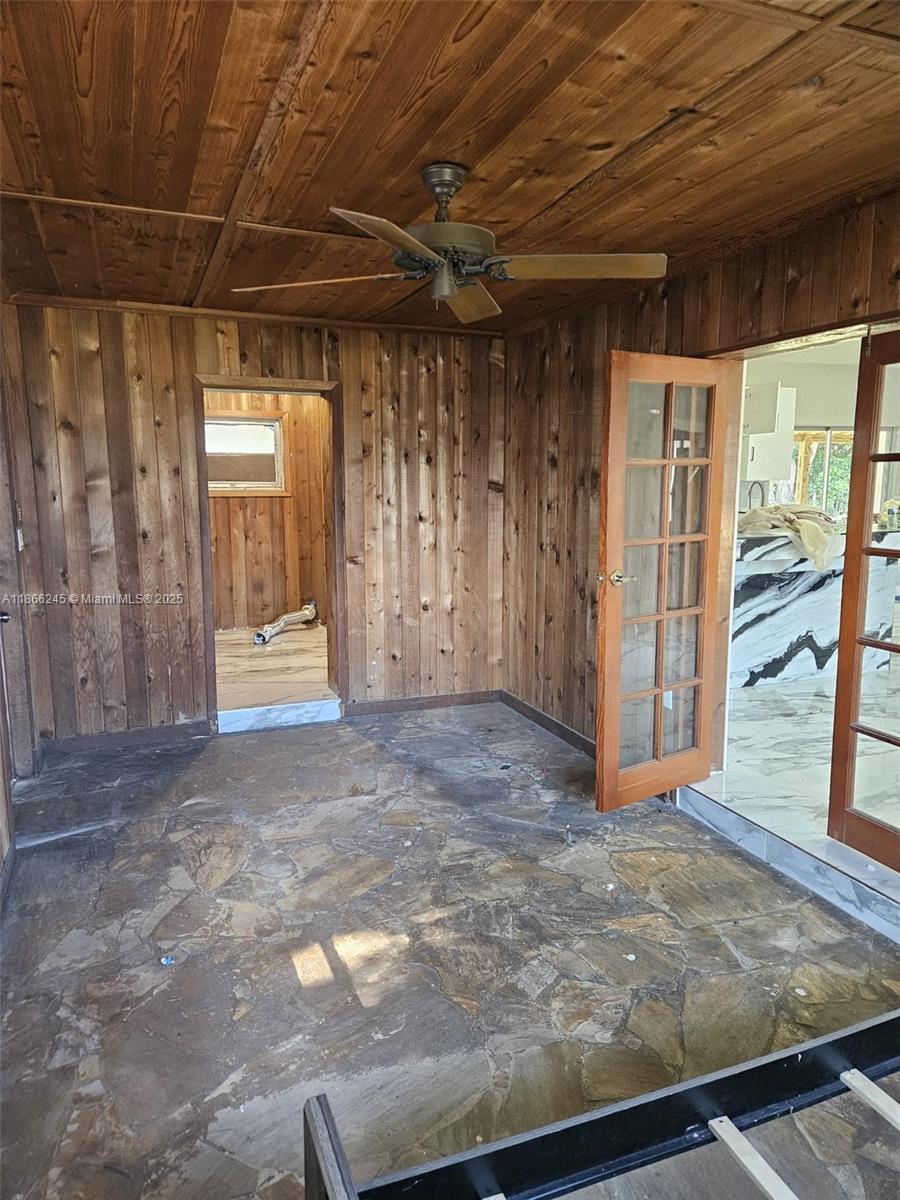 REDLAND 2.71 ACRE - Residential