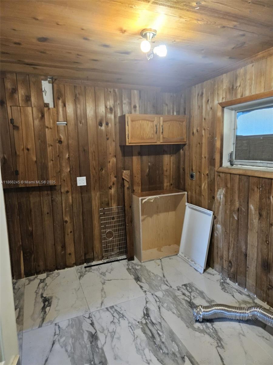 REDLAND 2.71 ACRE - Residential