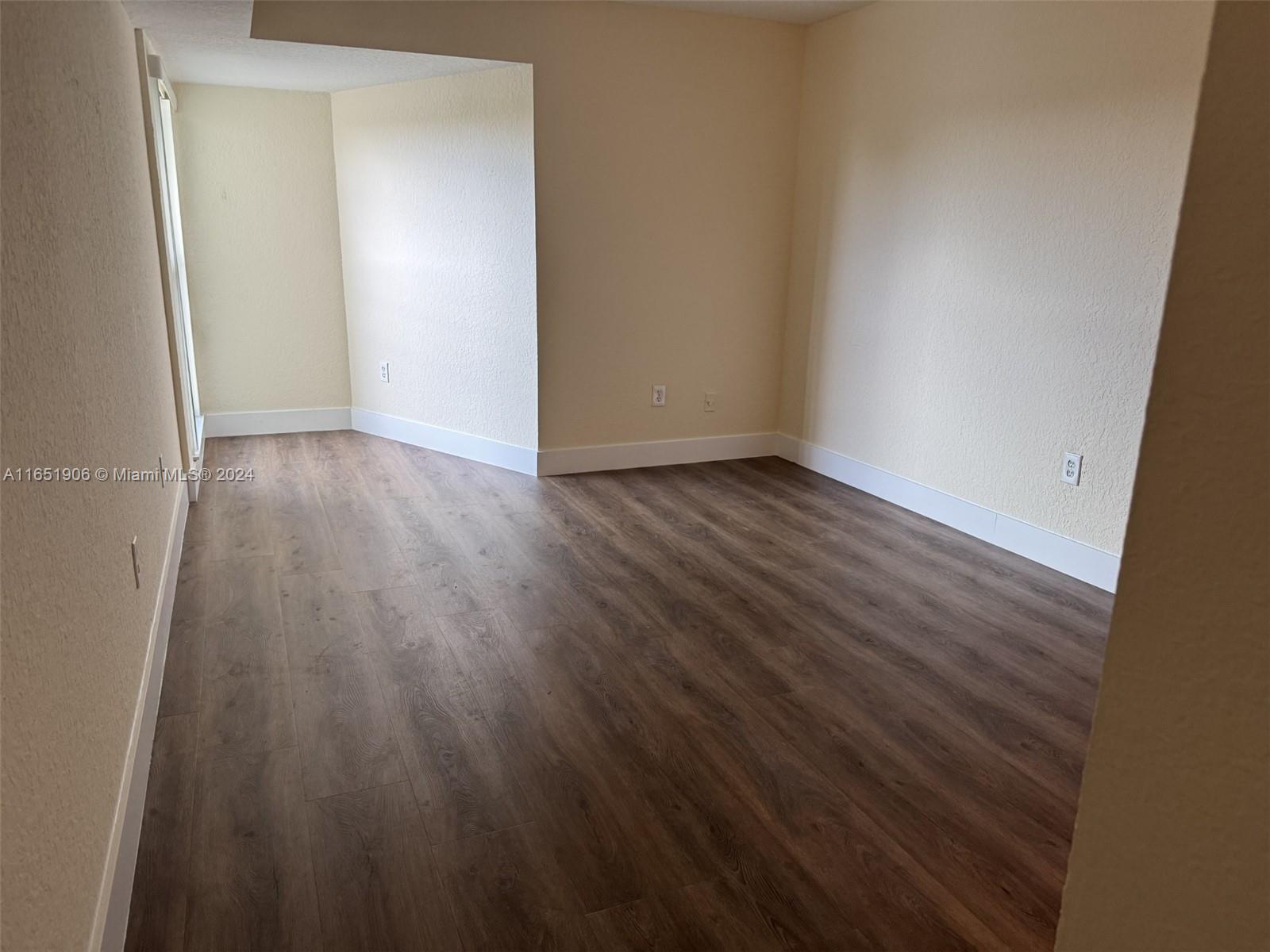 KENLAND BEND NORTH CONDO - Residential Lease