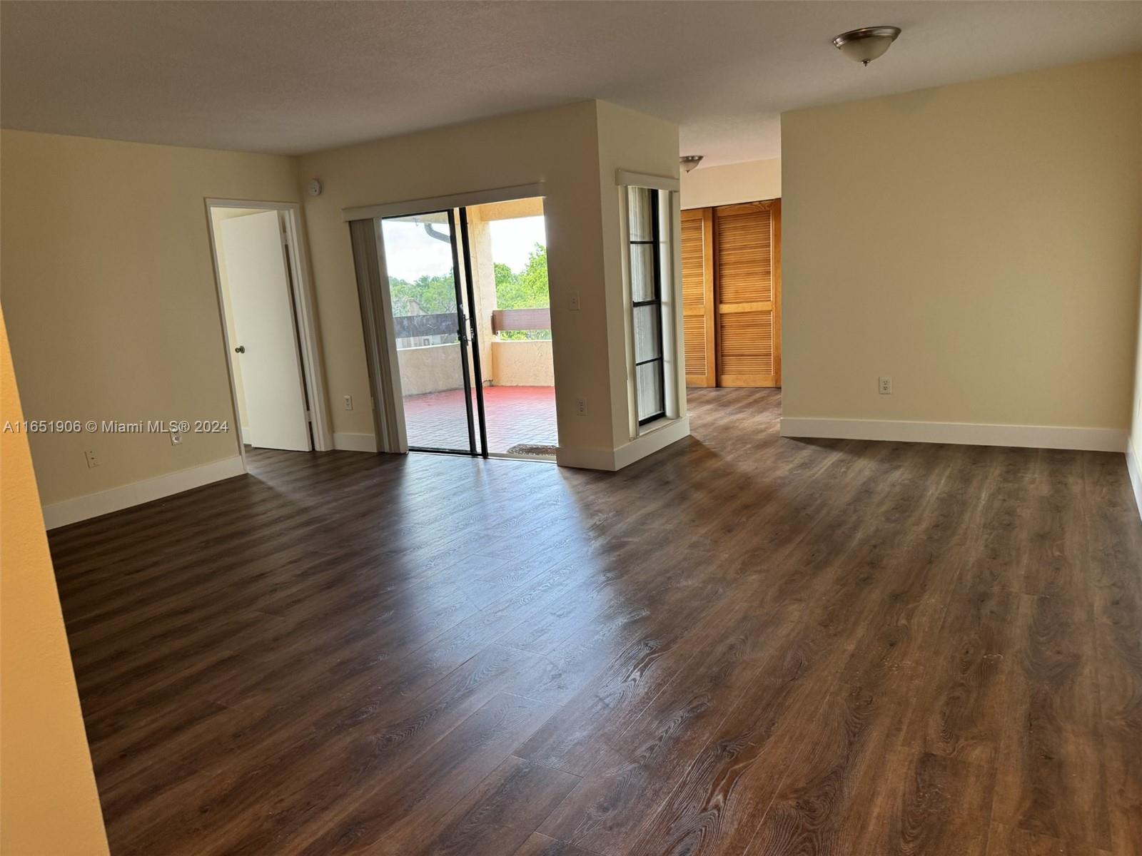 KENLAND BEND NORTH CONDO - Residential Lease