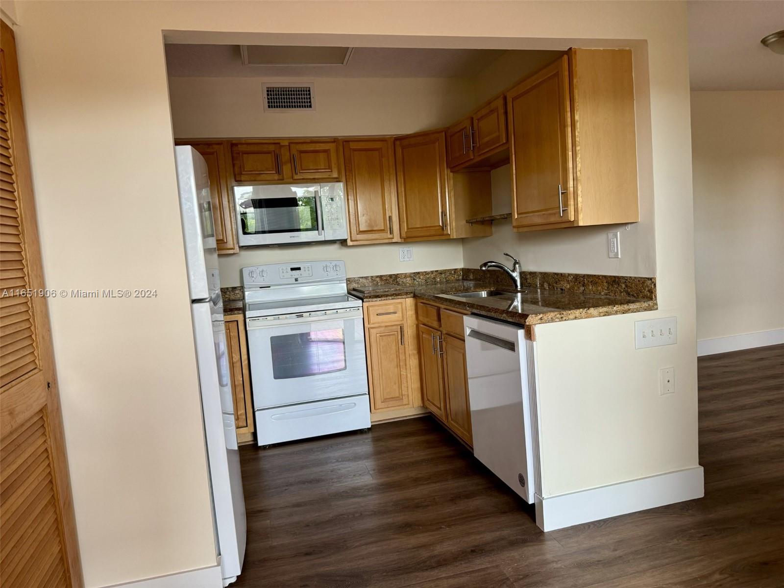 KENLAND BEND NORTH CONDO - Residential Lease