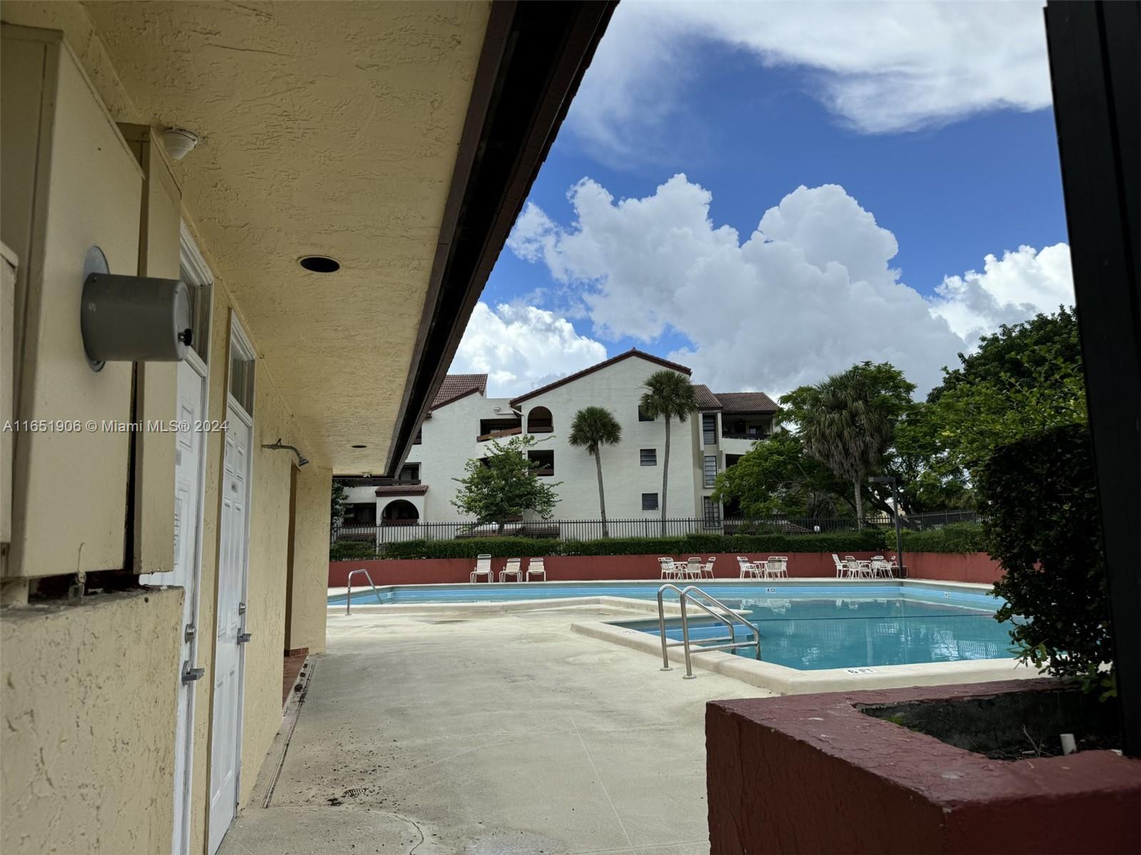 KENLAND BEND NORTH CONDO - Residential Lease