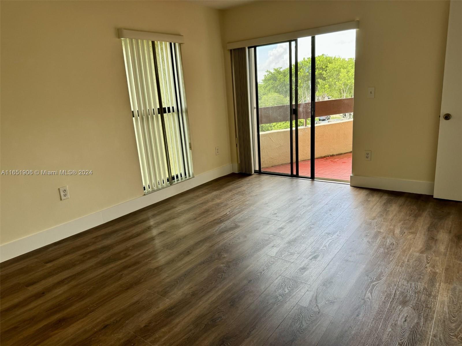 KENLAND BEND NORTH CONDO - Residential Lease