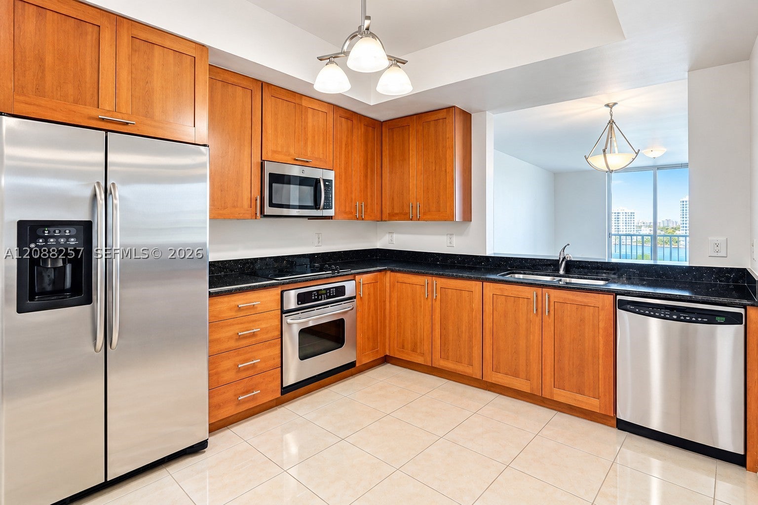 3340 NE 190 ST 1204