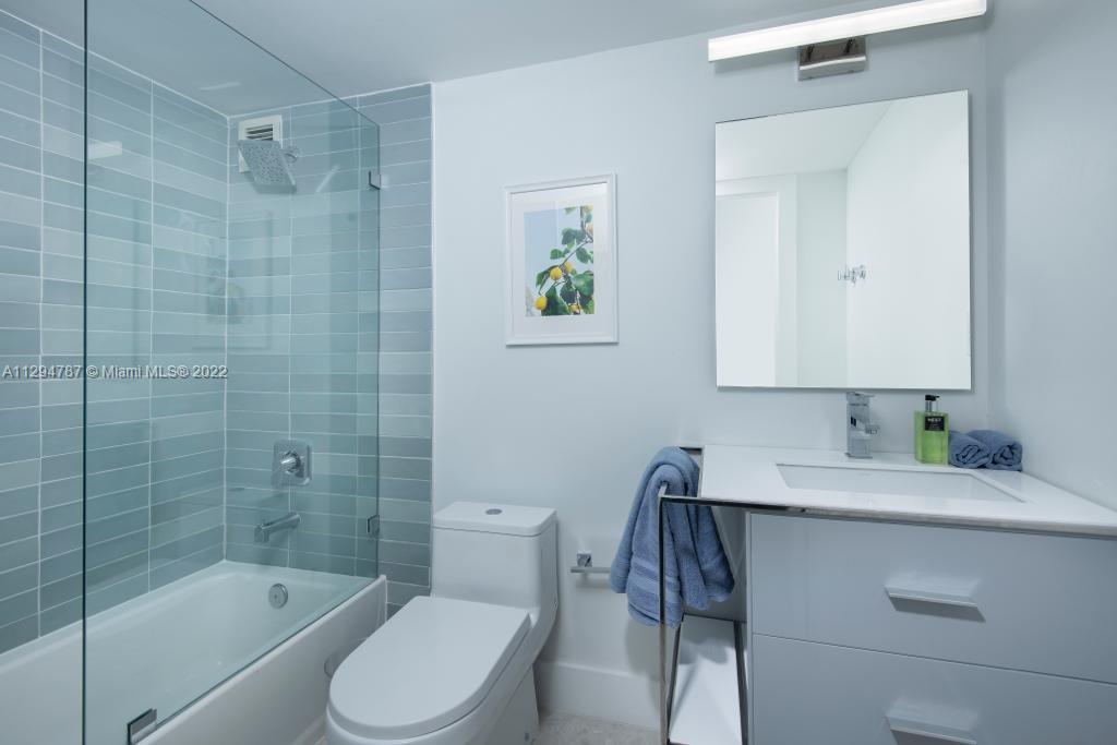 345 Ocean Dr 1007