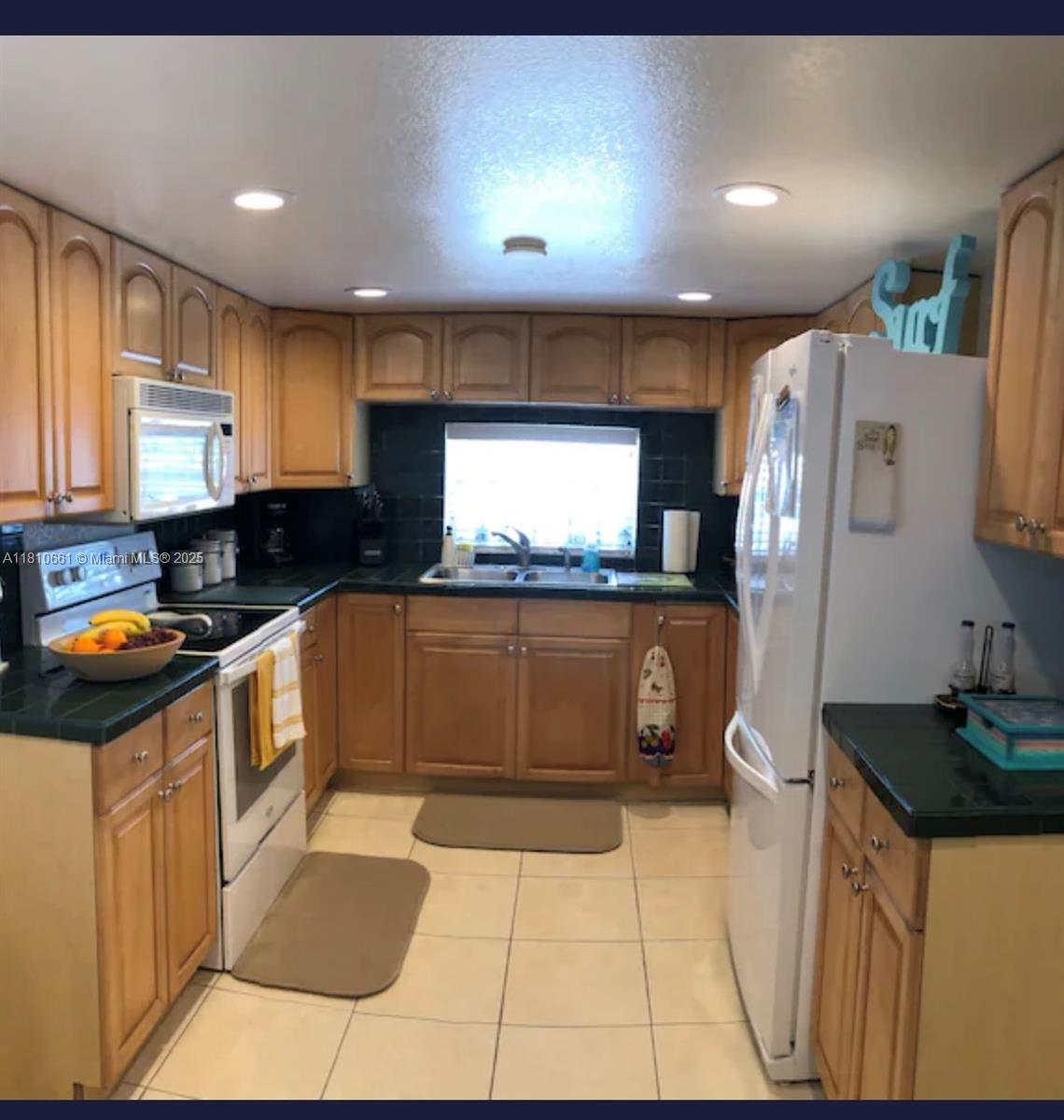 KEY LARGO TRAILER VILLAGE - Residential Lease