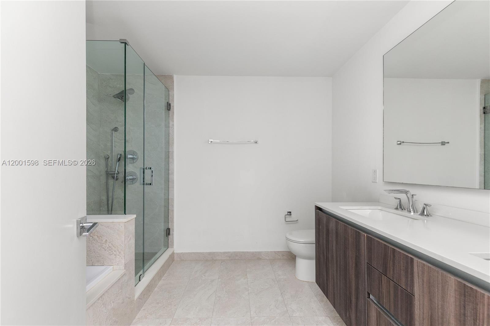 ARIA ON THE BAY CONDO - Residential Lease