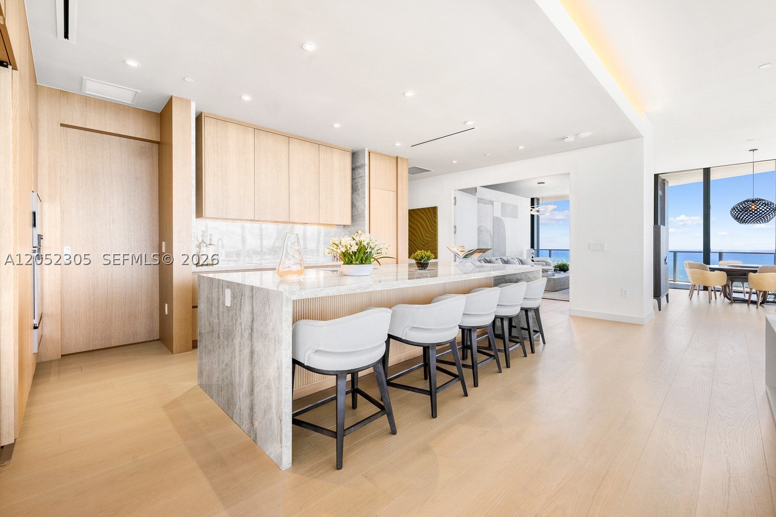 500 Alton PH4701