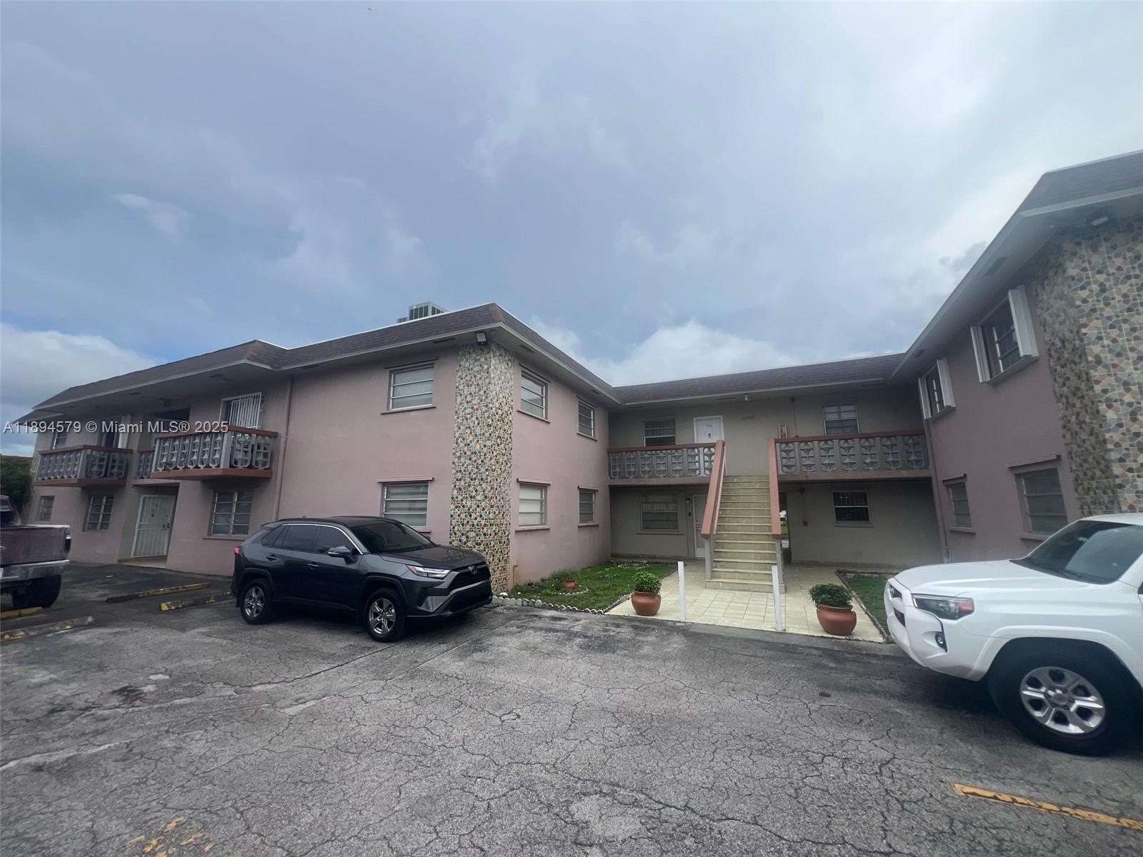 VARADERO CONDO - Residential