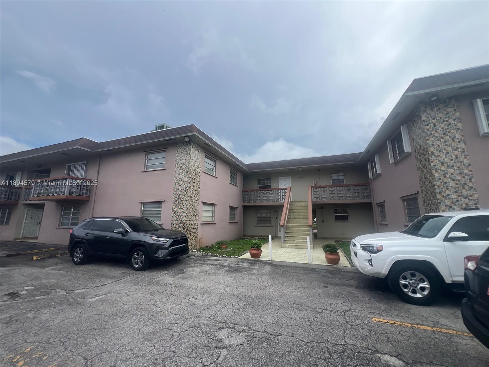 VARADERO CONDO - Residential
