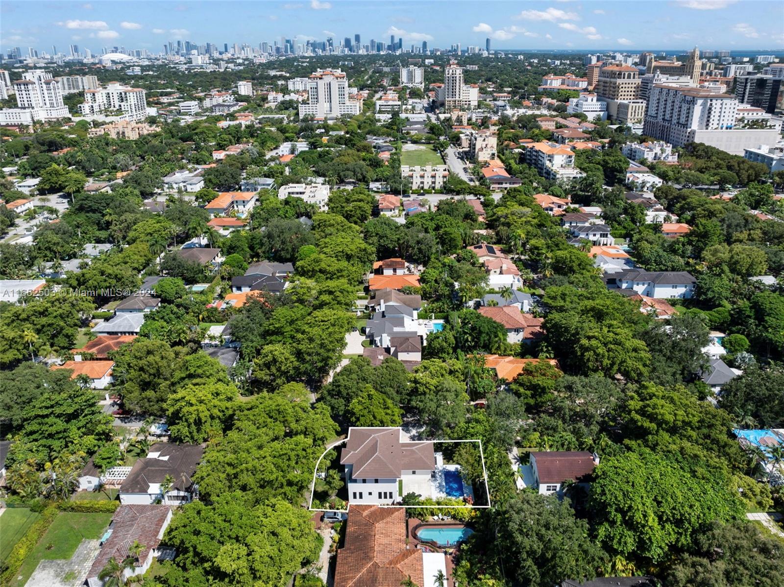 CORAL GROVES - Residential