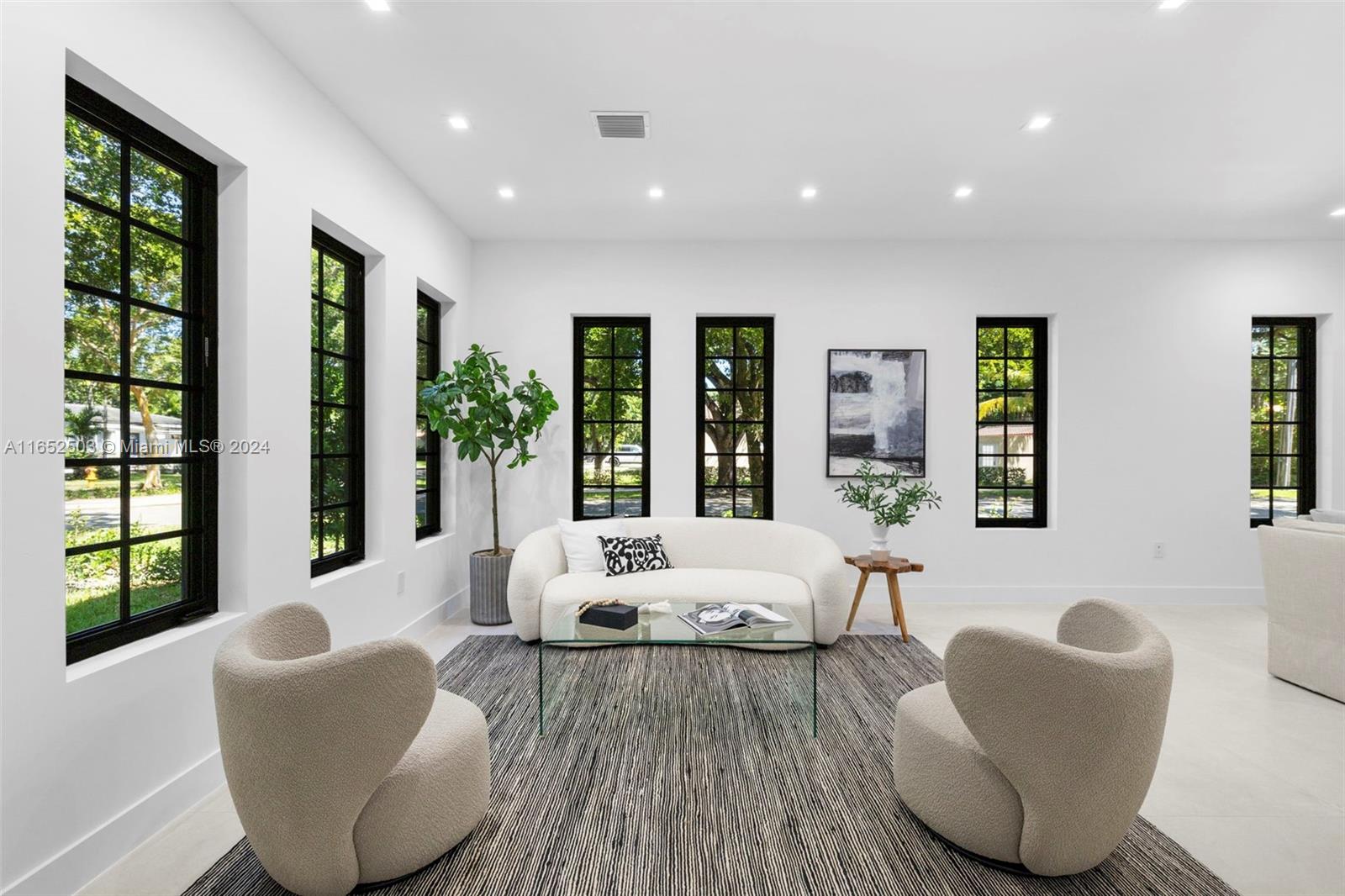 CORAL GROVES - Residential