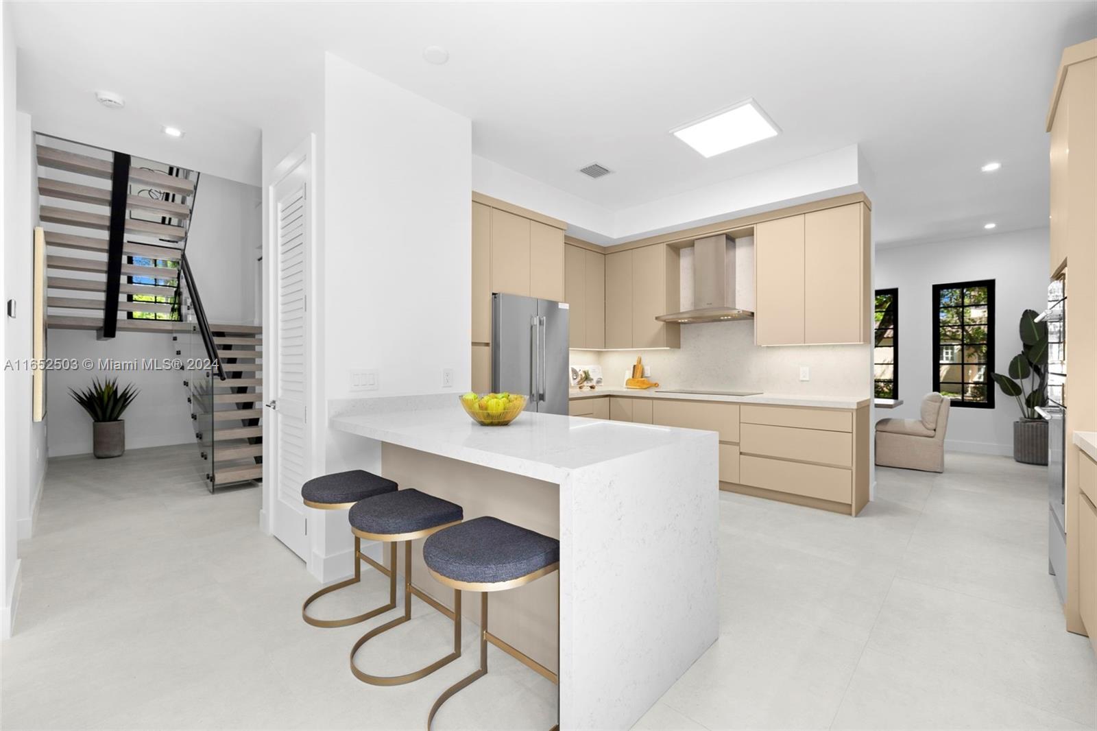 CORAL GROVES - Residential