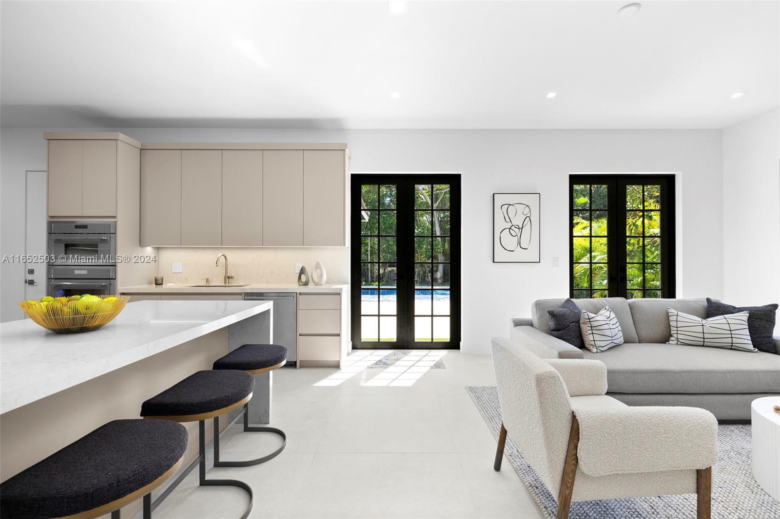 CORAL GROVES - Residential